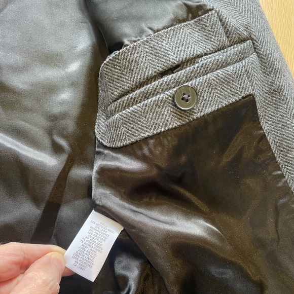 Banana Republic herringbone wool dress coat. - Picture 8 of 8